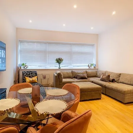 2 Bed 2 Bath Spacious Apartment In Central Aberdeen Exterior photo